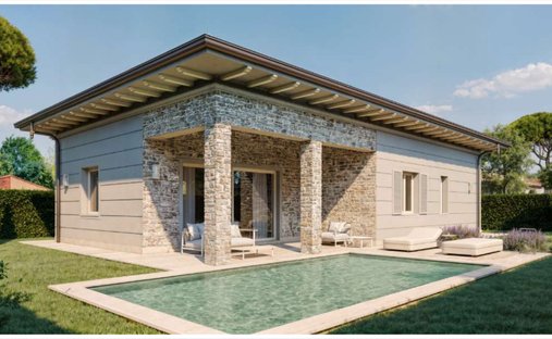 Villa in Tonfano, Pietrasanta, Italy 1