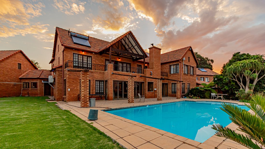 Farm Ranch in Centurion, Gauteng, South Africa 2 - 17522915