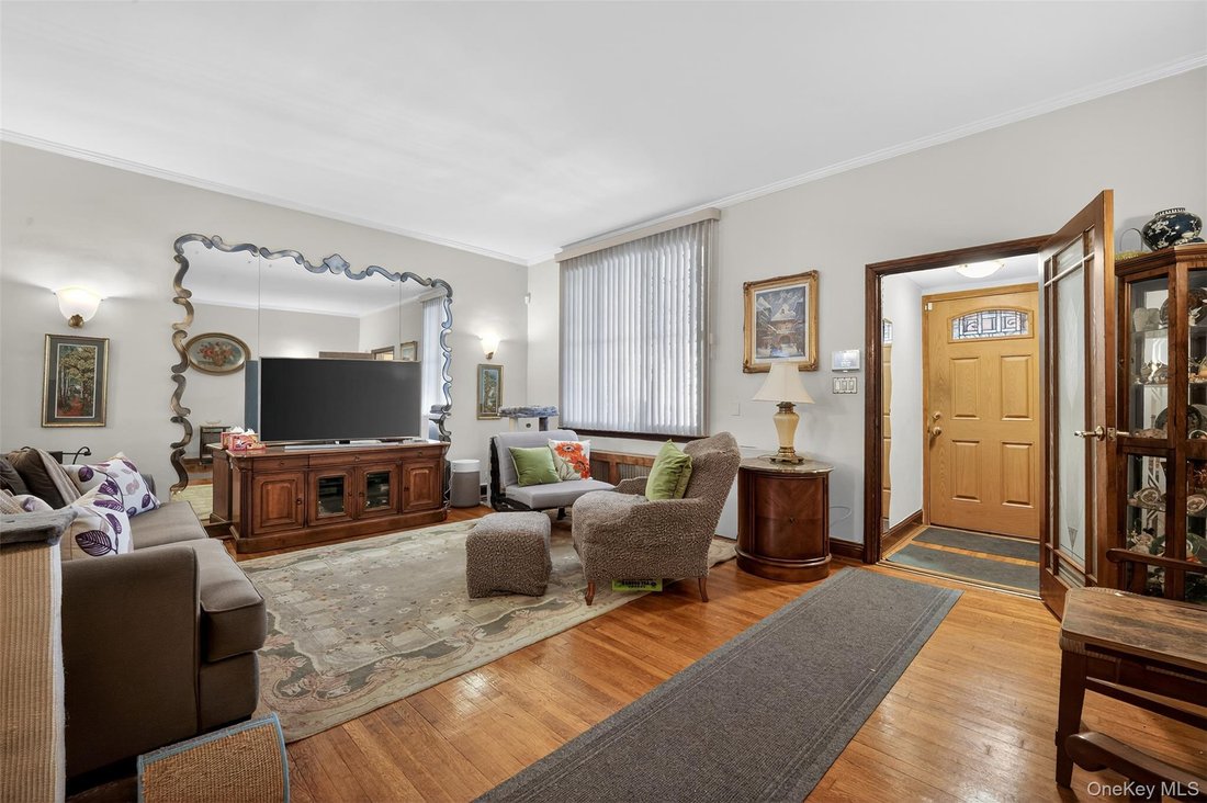 House in New York, New York, United States 4 - 17523465
