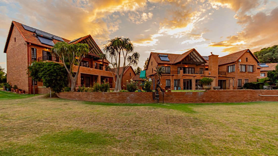 Farm Ranch in Centurion, Gauteng, South Africa 4 - 17522915