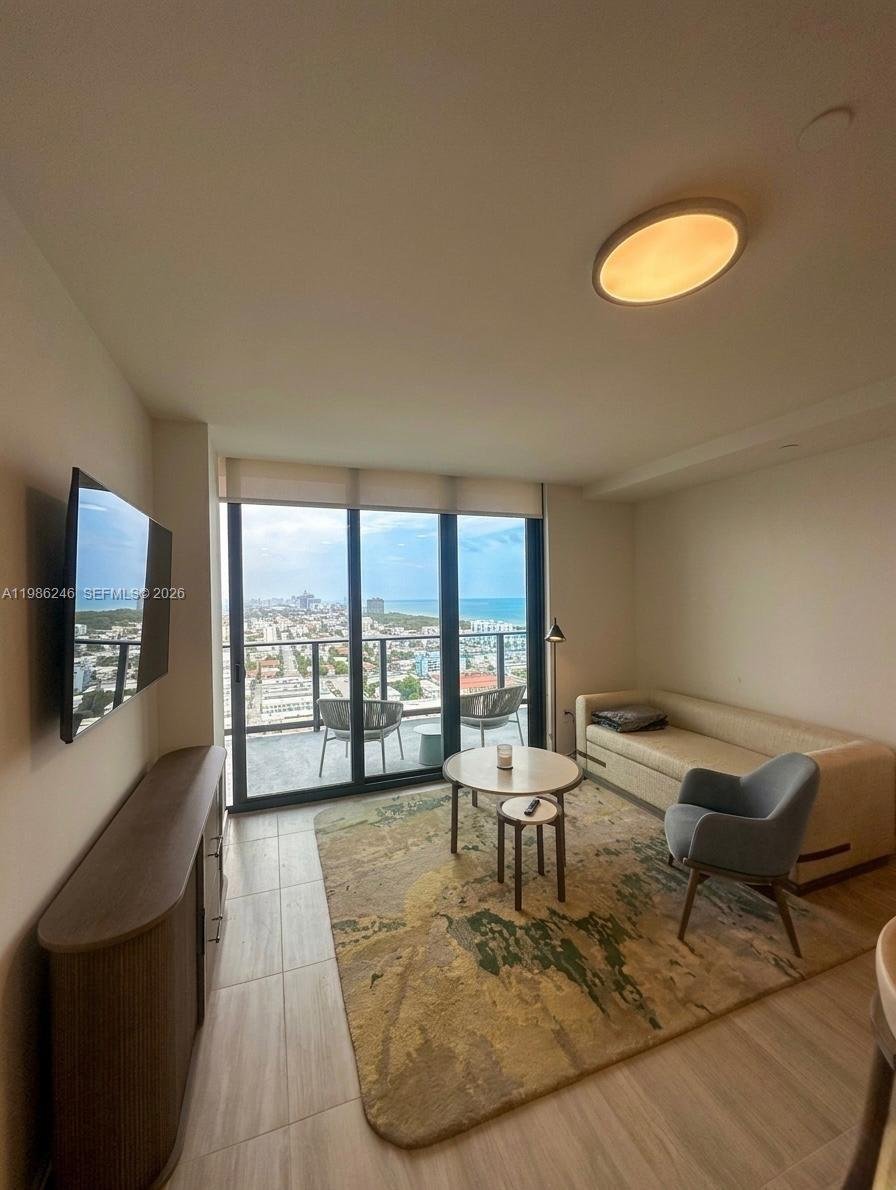 Condo in Miami Beach, Florida, United States 5 - 17520493