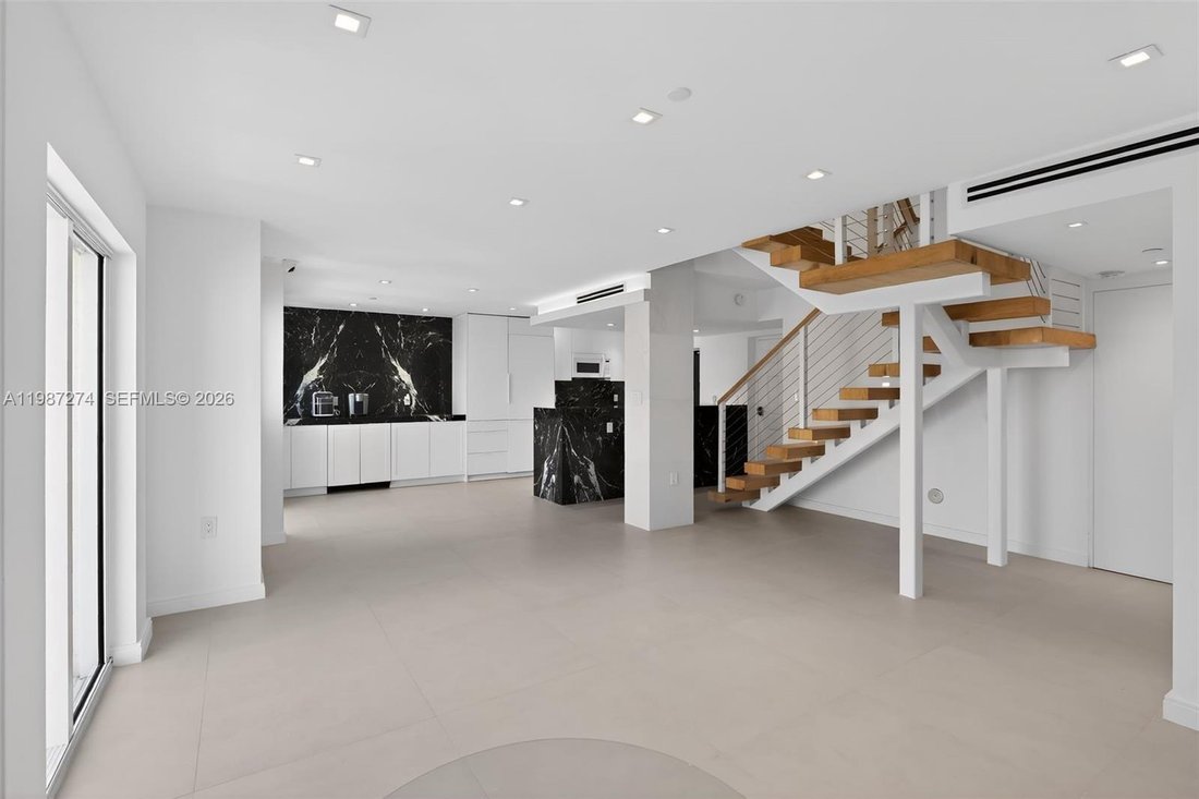 Condo in Miami Beach, Florida, United States 5 - 17523823