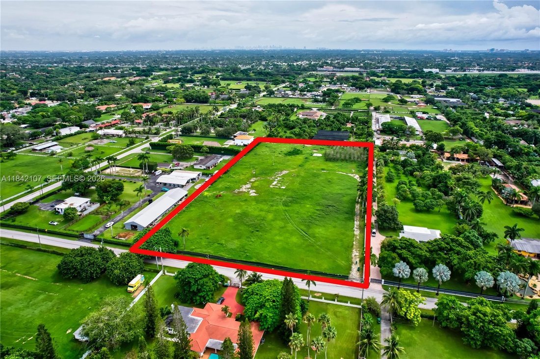 House in Miami, Florida, United States 4 - 16640508