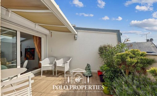 Apartment in Triangle d'Or, Paris 8e Arrondissement, Paris 1