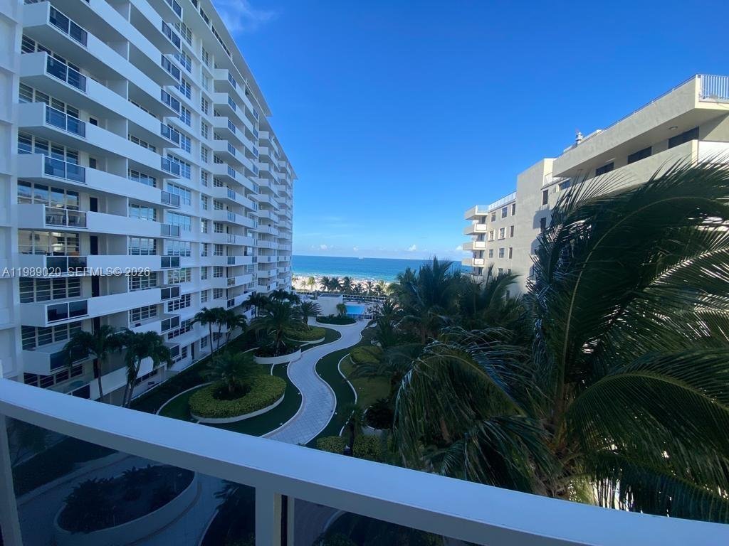 Condo in Miami Beach, Florida, United States 1 - 17520446