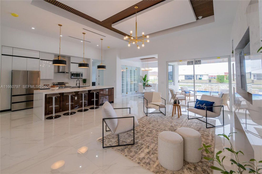 House in Cape Coral, Florida, United States 4 - 17206033