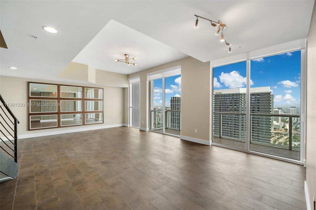 Condo in Miami, Florida, United States 3 - 17520196