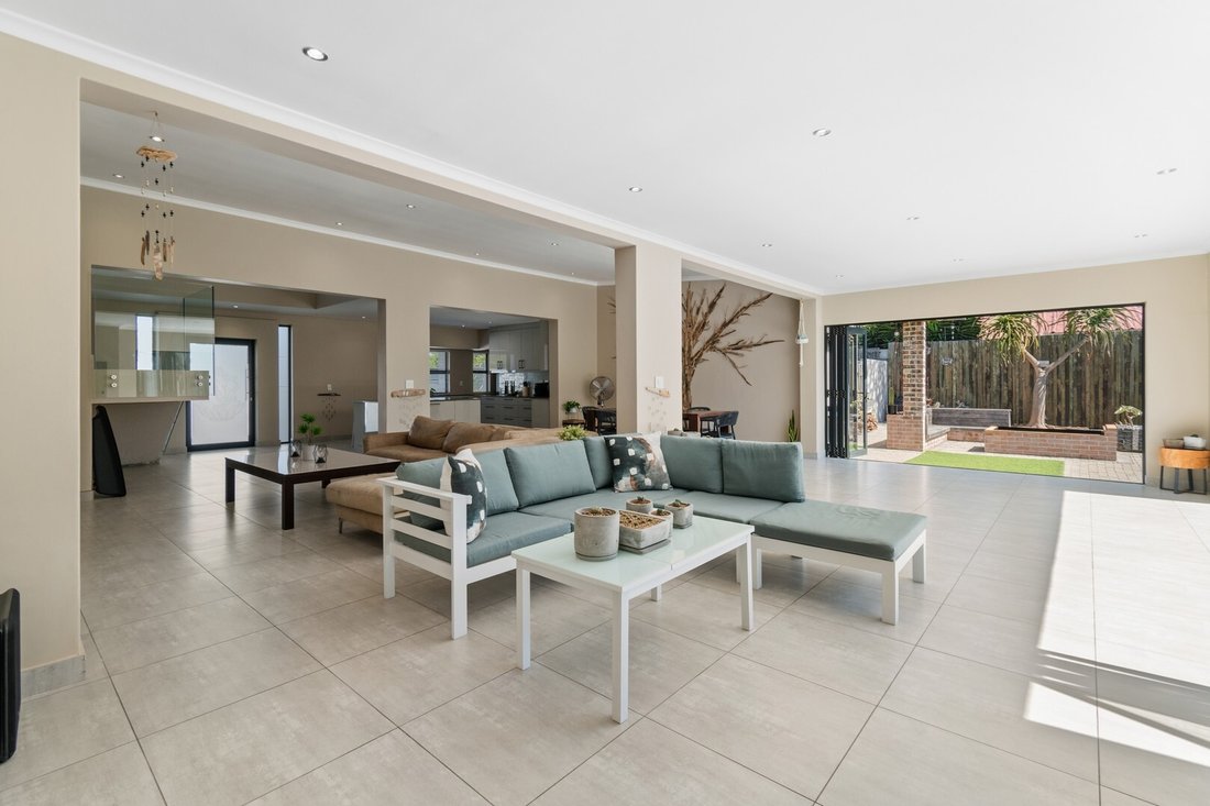 House in Melkbosstrand, Cape Town, South Africa 4 - 17522806