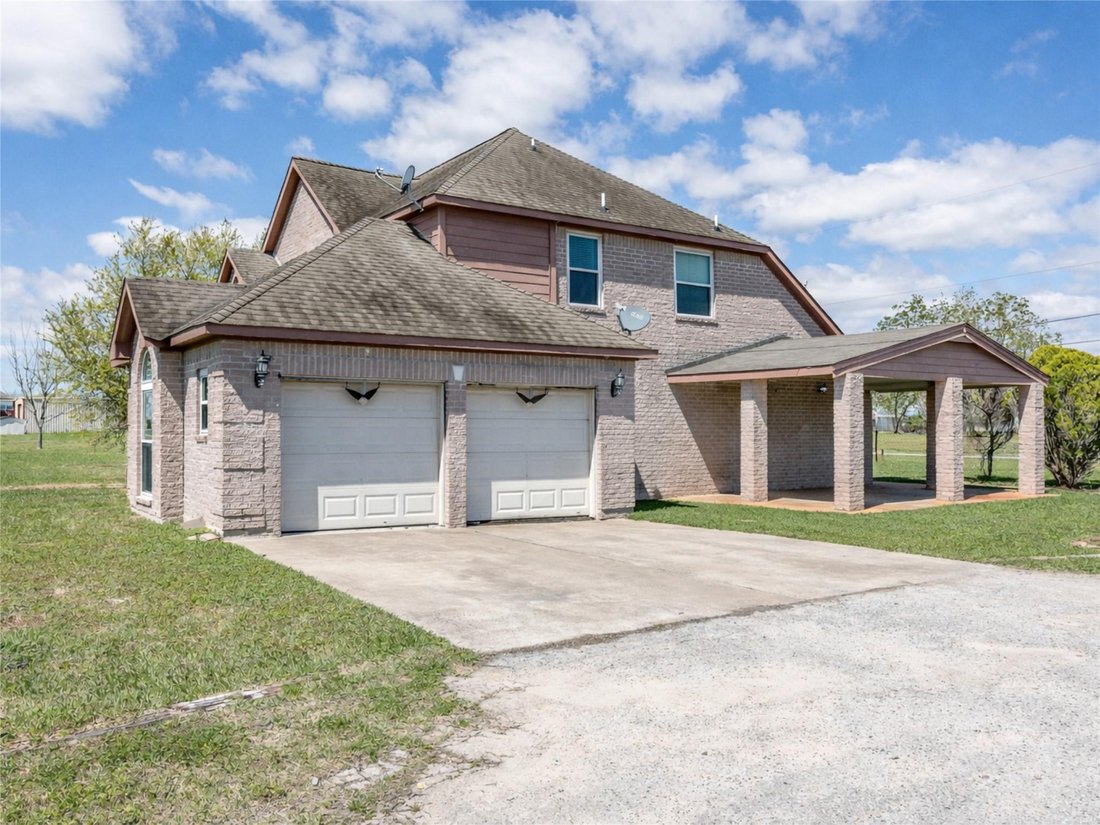 House in Baytown, Texas, United States 2 - 17522250