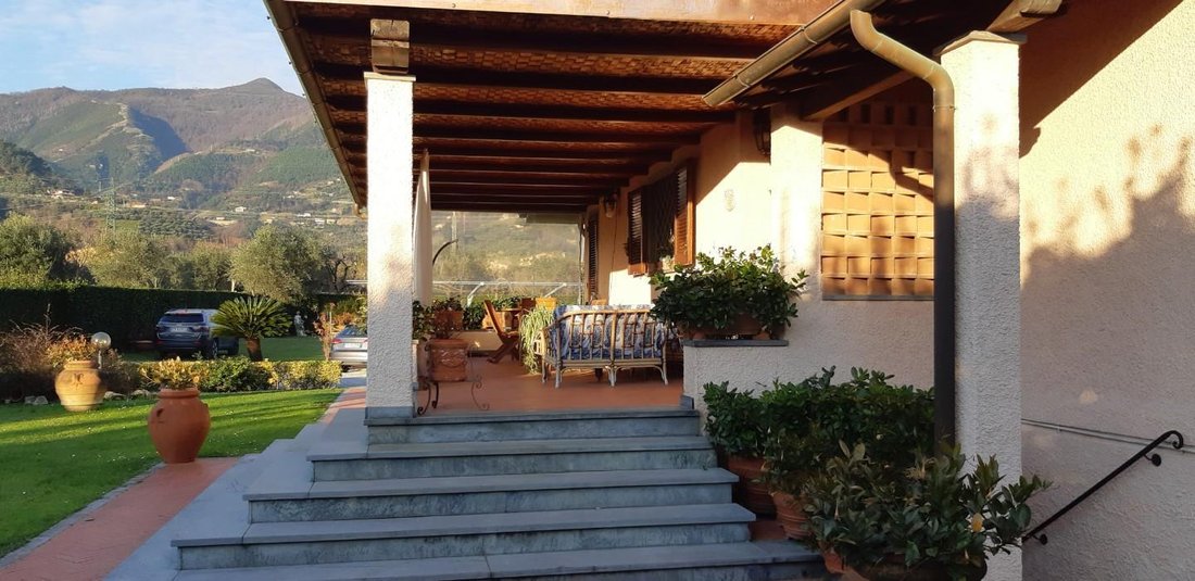 Villa in Strettoia-Capezzano-Valdicastello, Pietrasanta, Tuscany 2 - 17524379