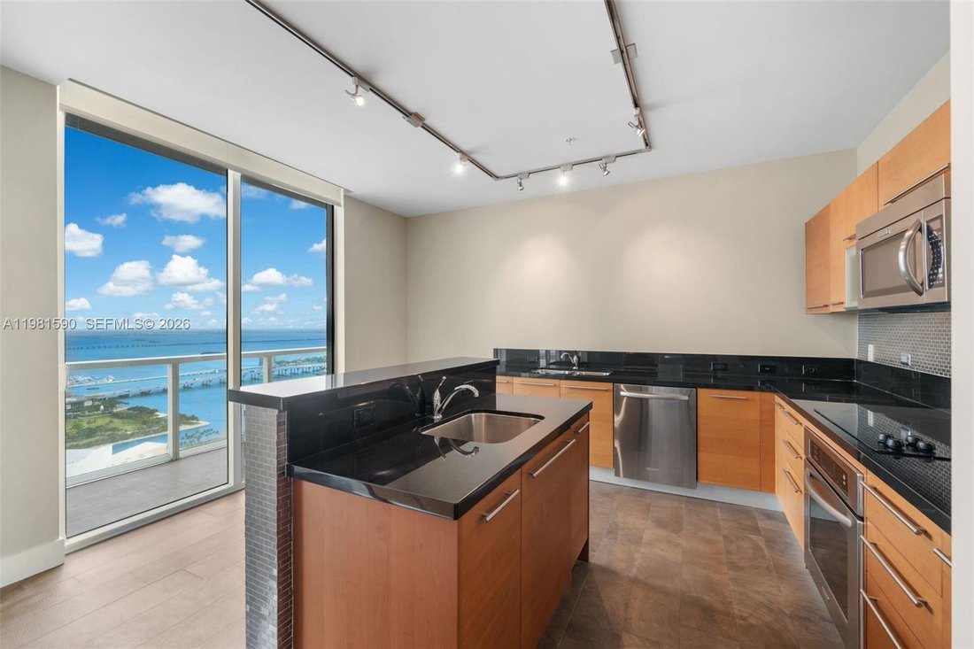 Condo in Miami, Florida, United States 5 - 17520196