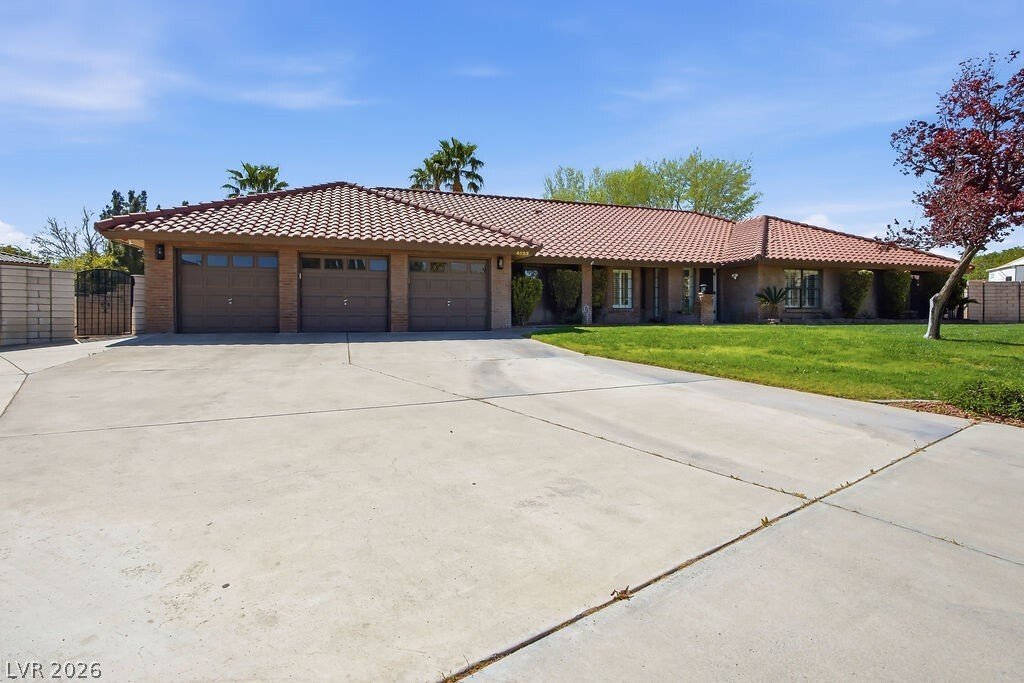 House in Las Vegas, Nevada, United States 2 - 17519317