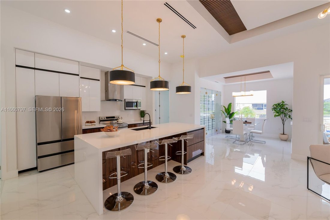 House in Cape Coral, Florida, United States 5 - 17206033