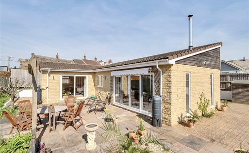 Bungalow in Bradford Abbas, England 1