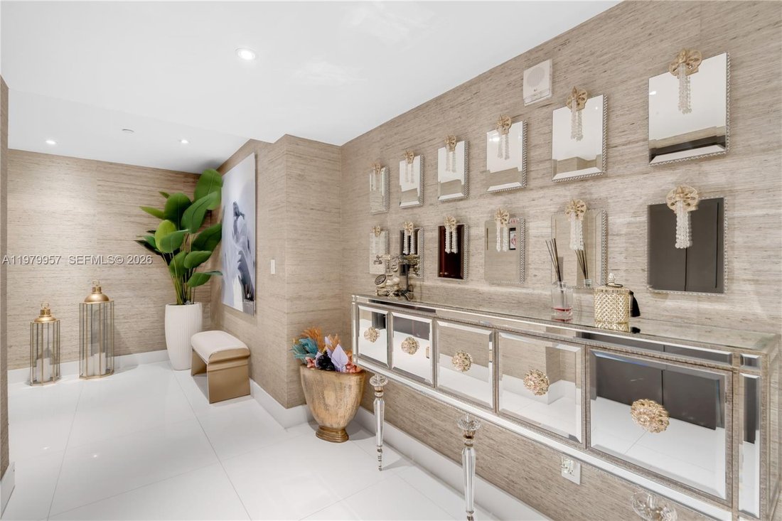 Condo in Miami, Florida, United States 2 - 17520270