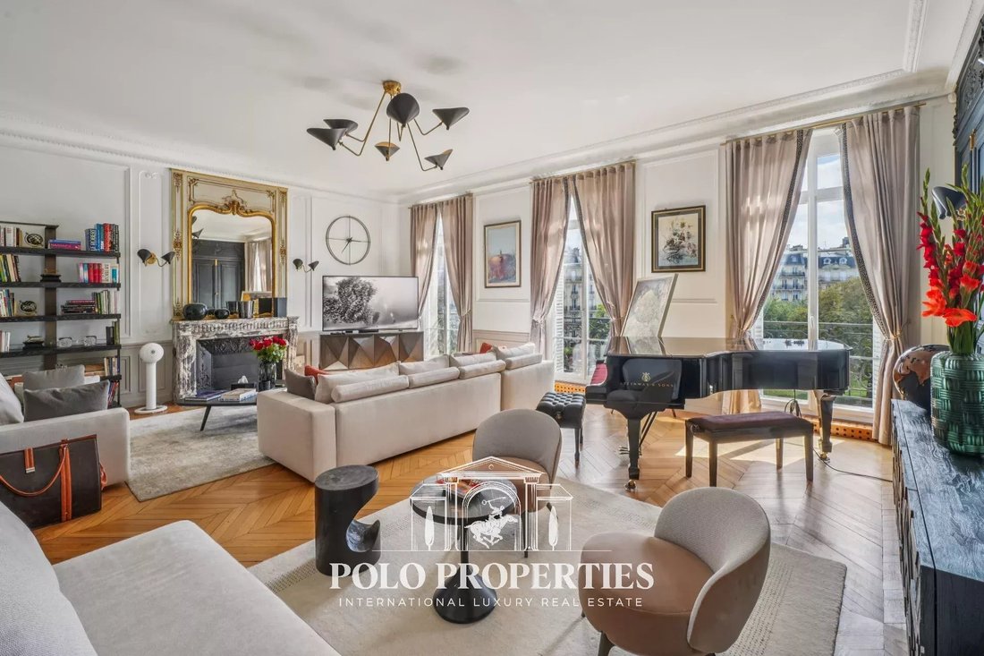 Apartment in Chaillot, Paris 16e Arrondissement, Paris 1 - 16188427