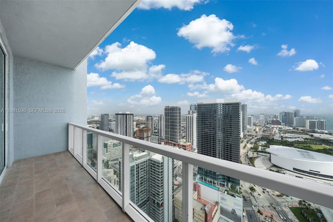 Condo in Miami, Florida, United States 4 - 17520196