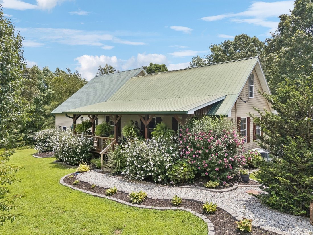 House in Hohenwald, Tennessee, United States 3 - 17520905