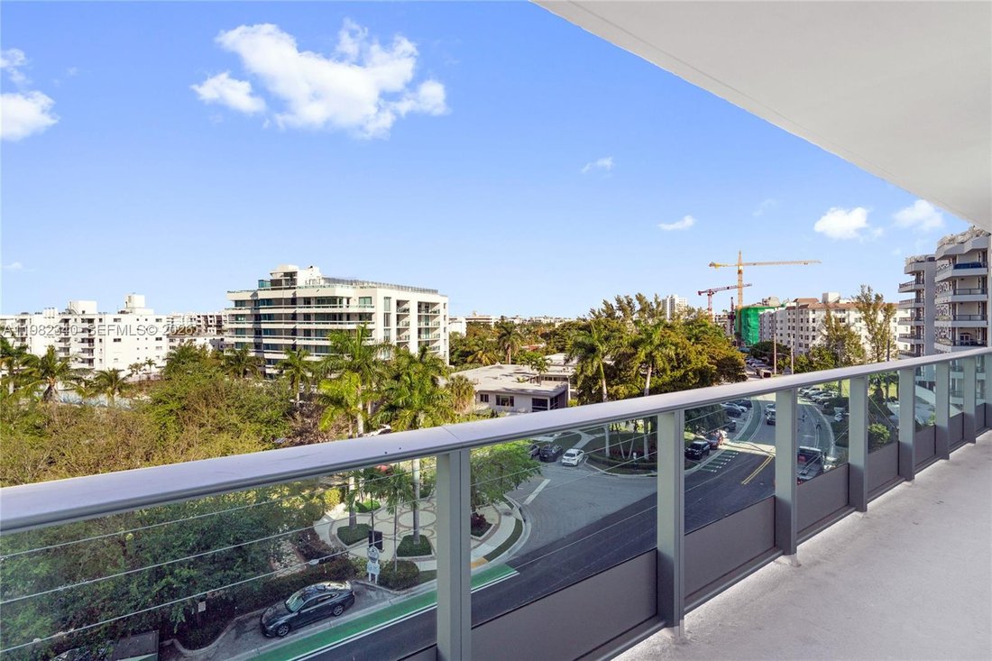 Condo in Bal Harbour, Florida, United States 4 - 17520616