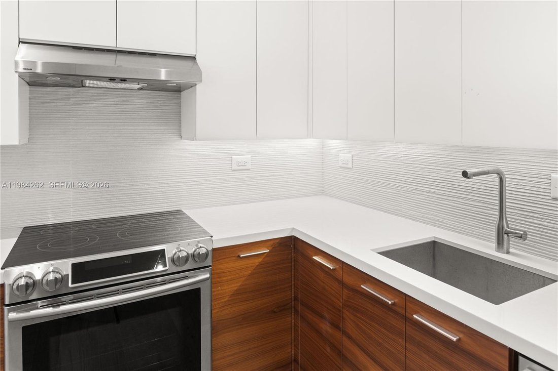 Condo in Miami Beach, Florida, United States 5 - 17520127