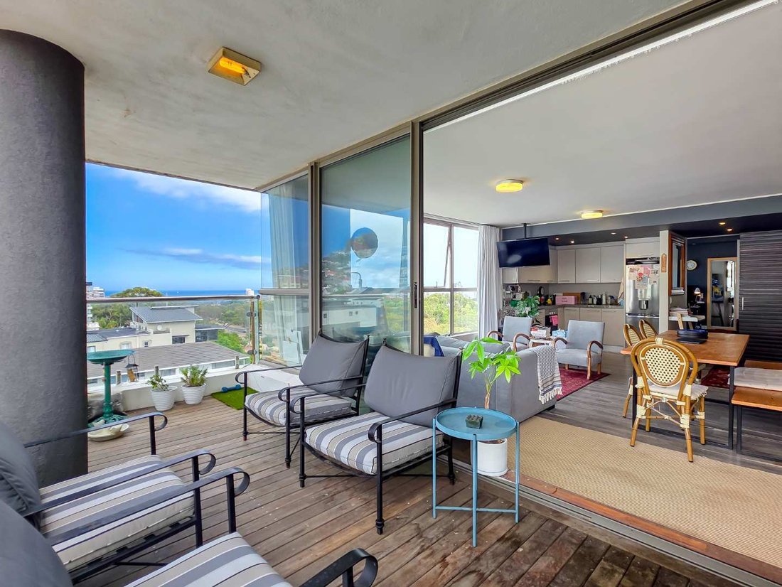 Apartment in Green Point, Atlantic Seaboard, Cape Town 3 - 17519974