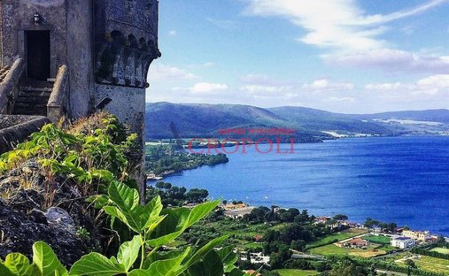 Villa in Bracciano, Lazio, Italy 1