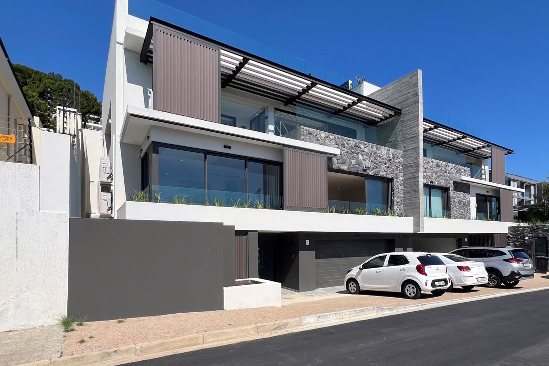 House in Bakoven, Cape Town, South Africa 1 - 17522817