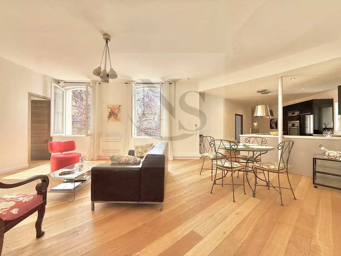 Apartment in Comtale-Cente-Cours Mirabeau, Aix-en-Provence, France 1 - 17524027