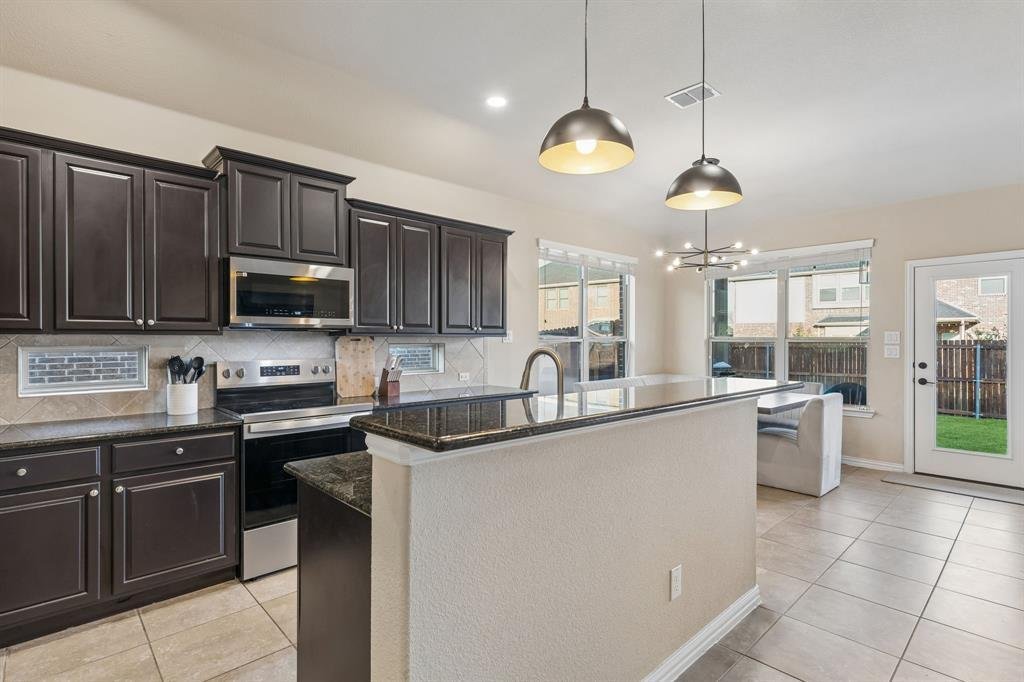 House in Frisco, Texas, United States 3 - 17522130