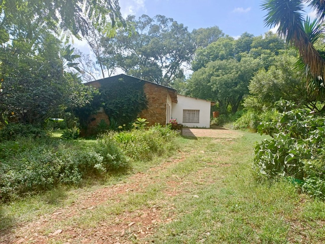 Farm Ranch in Pretoria North, Gauteng, South Africa 2 - 17522977