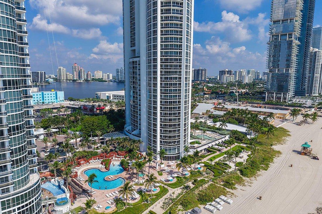 Condo in Sunny Isles Beach, Florida, United States 4 - 17410663