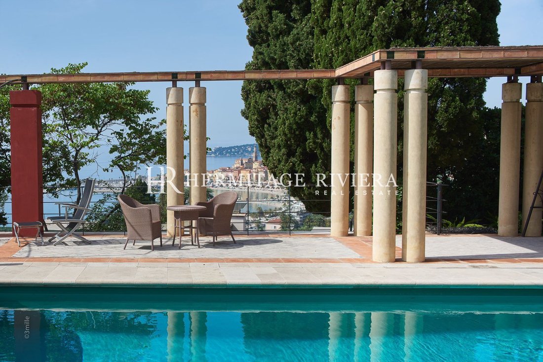 Villa in Menton, Provence-Alpes-Côte d'Azur, France 4 - 17519532