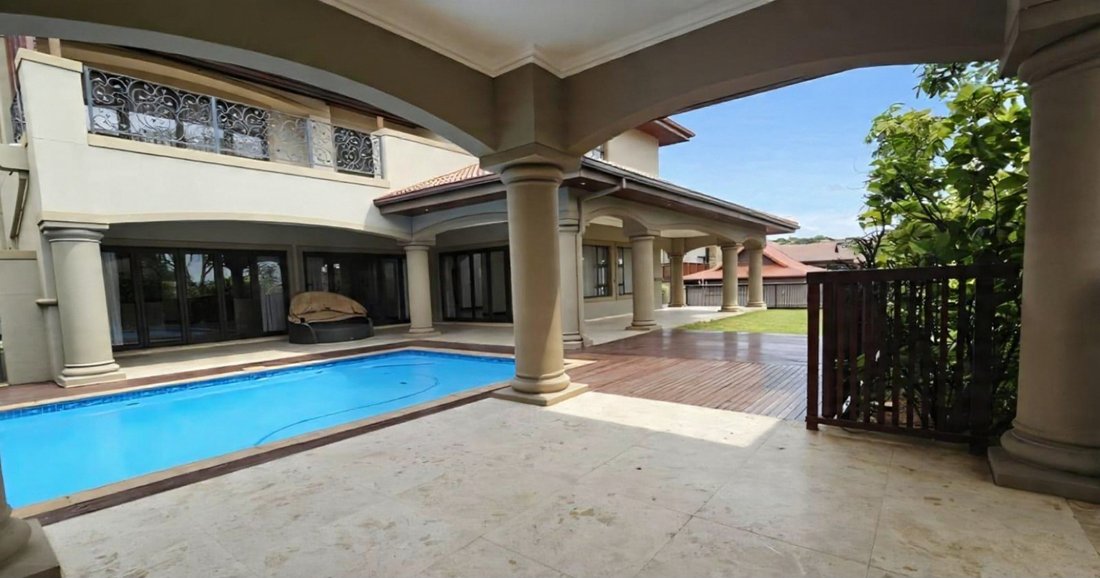 House in Umhlanga, KwaZulu-Natal, South Africa 5 - 17311632