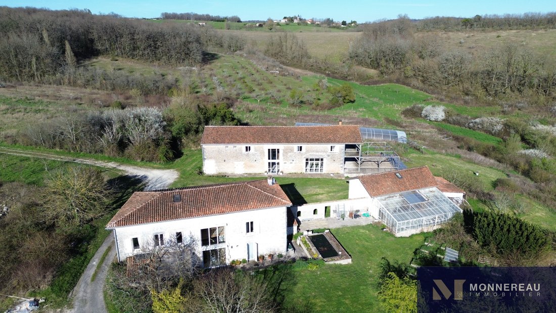 Estate in Charmant, Boisné-la-Tude, France 2 - 17524044