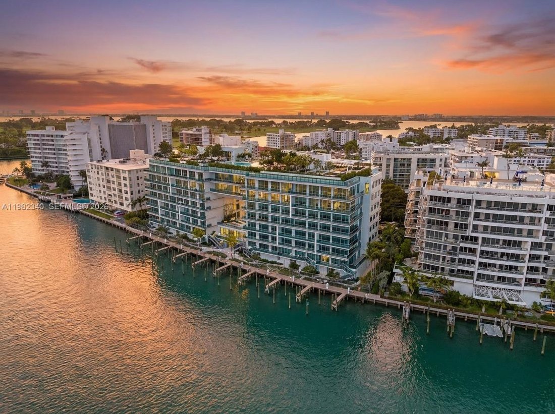 Condo in Bal Harbour, Florida, United States 1 - 17520616