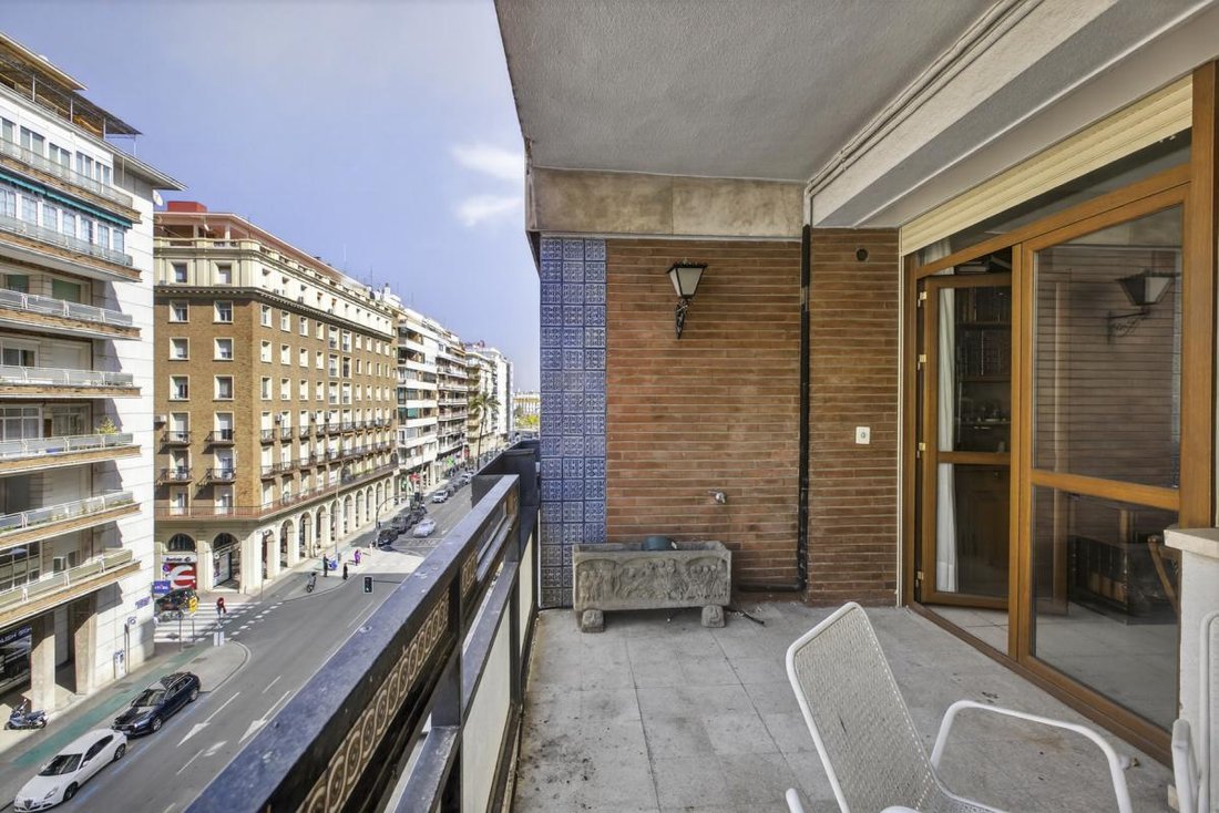 Apartment in Los Remedios, Seville, Spain 3 - 17519880