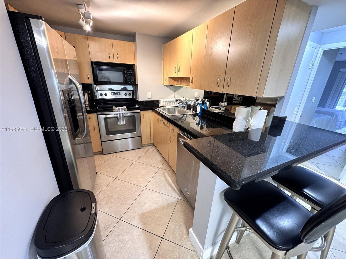 Condo in Bal Harbour, Florida, United States 4 - 17520237