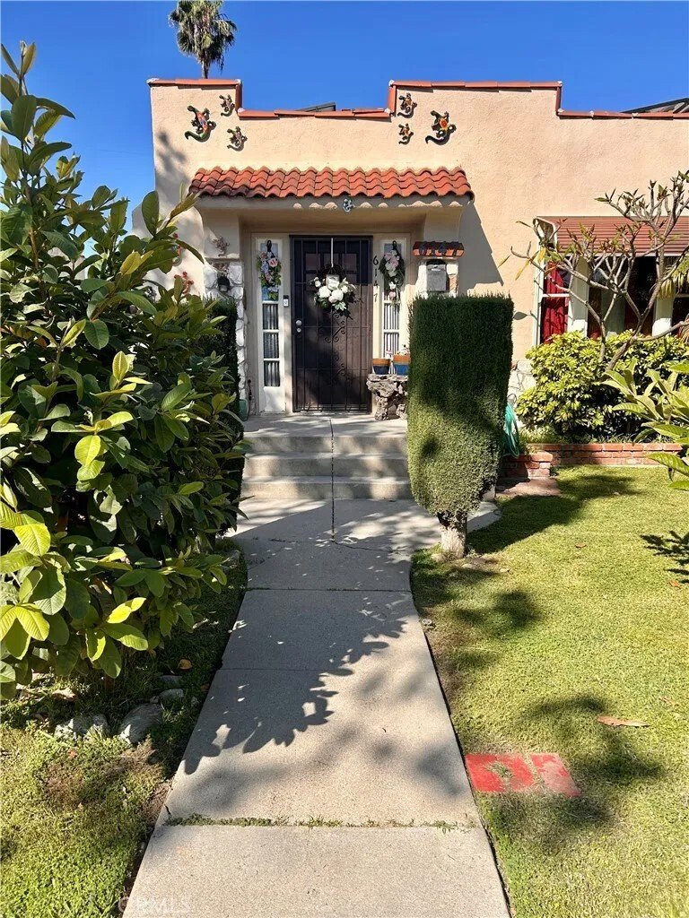 House in Signal Hill, California, United States 1 - 17521381