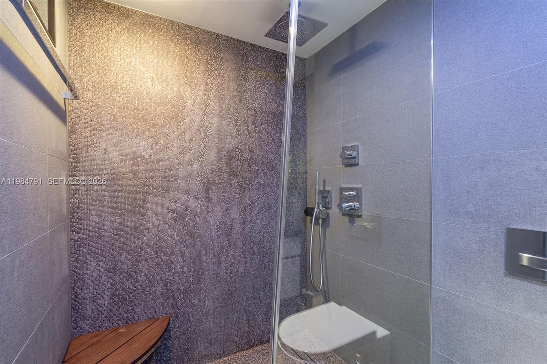 Condo in Miami, Florida, United States 4 - 17520678