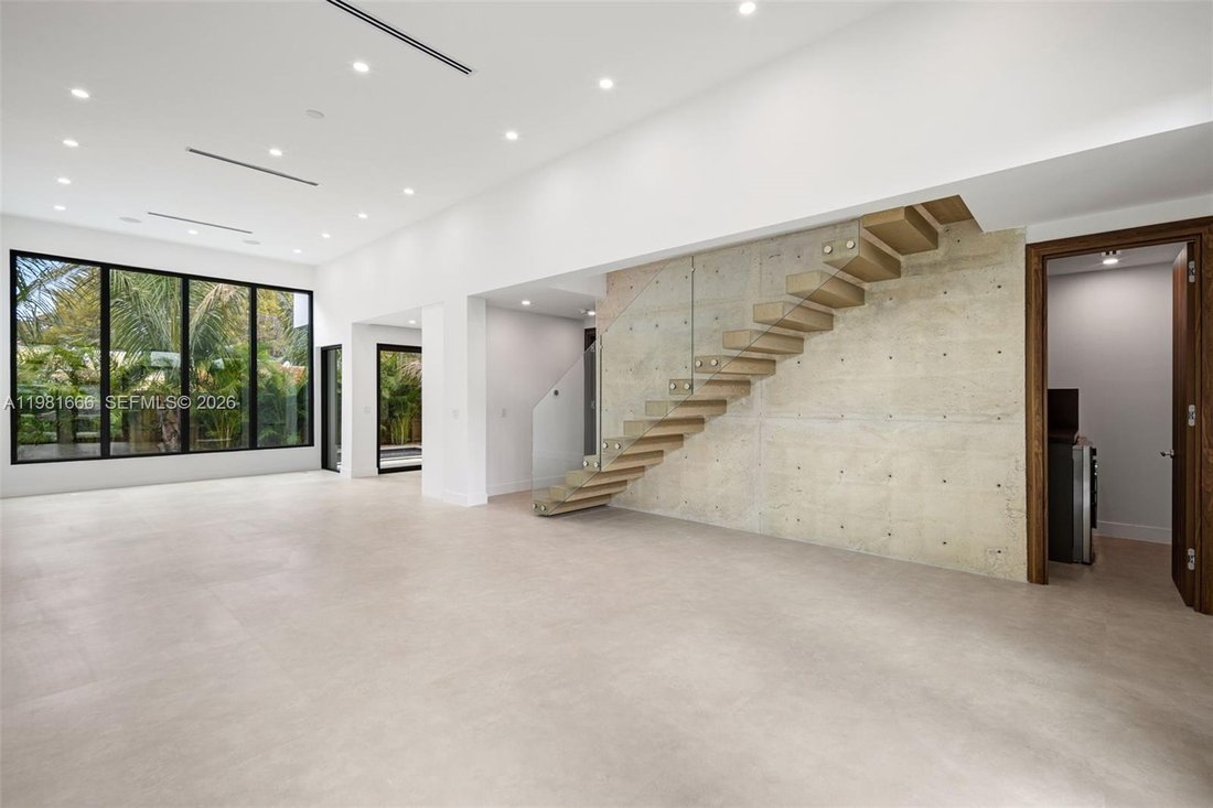 House in Miami, Florida, United States 5 - 17520275