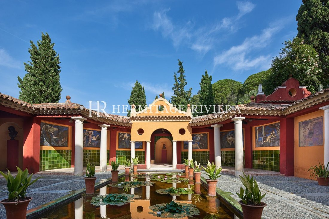 Villa in Menton, Provence-Alpes-Côte d'Azur, France 2 - 17519532
