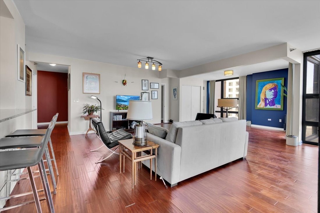 Condo in Chicago, Illinois, United States 4 - 17520594