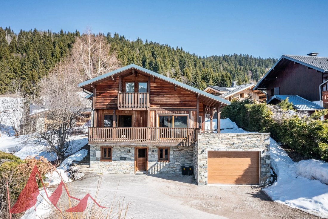 Chalet in Les Gets, Auvergne-Rhône-Alpes, France 1 - 17520708