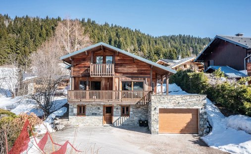 Chalet in Les Gets, Auvergne-Rhône-Alpes, France 1