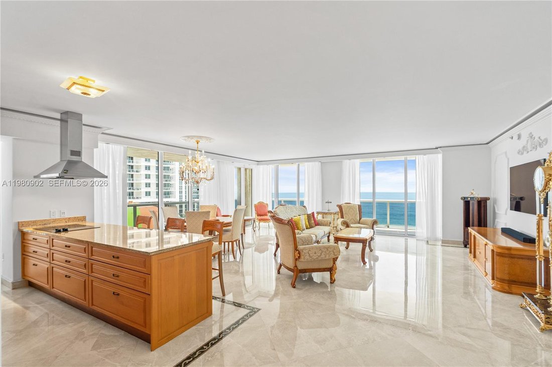 Condo in Hallandale Beach, Florida, United States 2 - 17520354