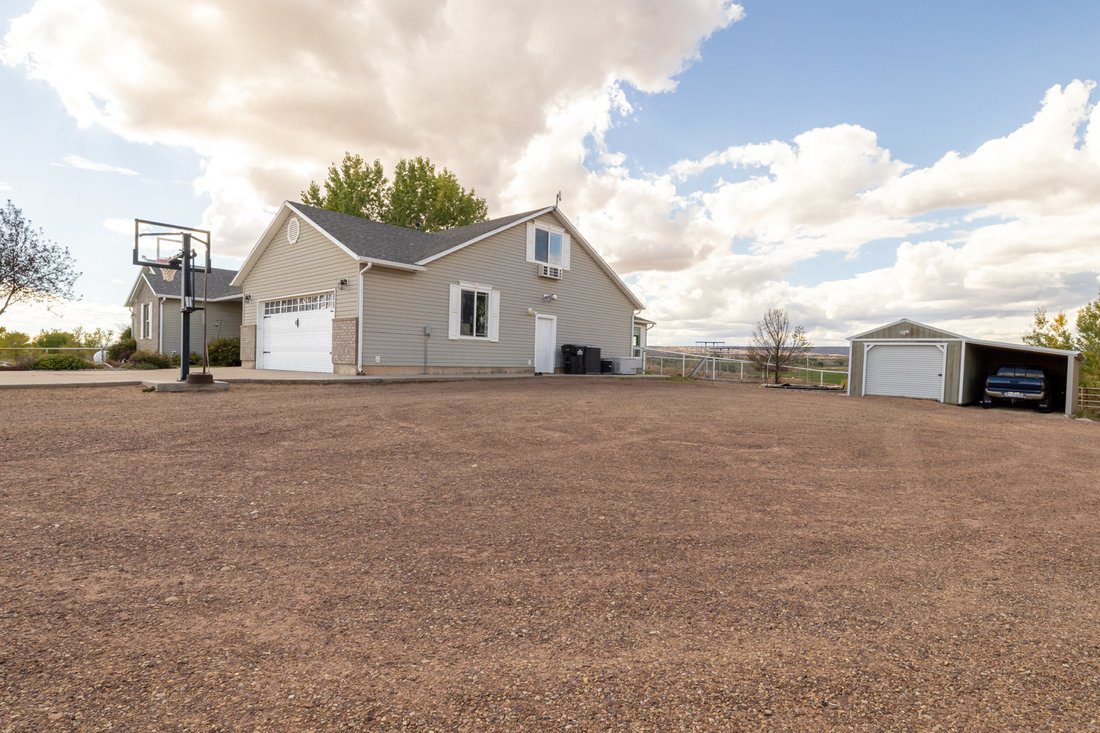 House in Neola, Utah, United States 5 - 17523125