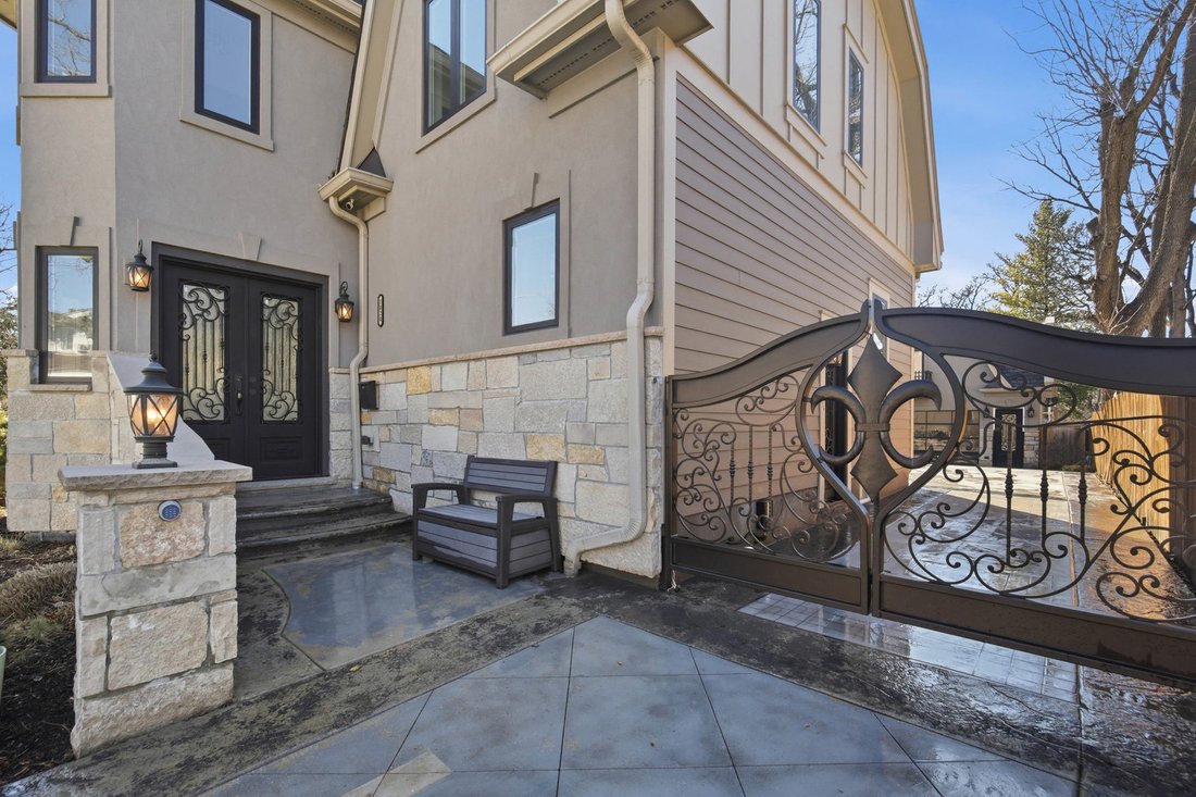 House in Elgin, Illinois, United States 2 - 17520672