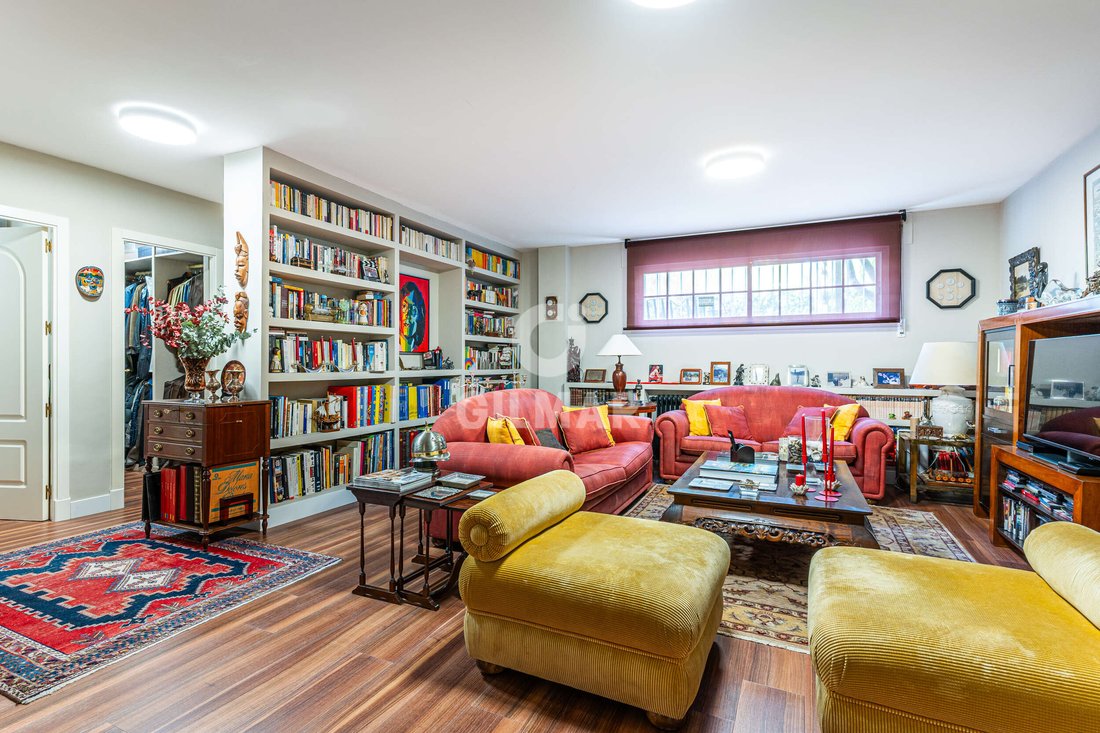Townhouse in Majadahonda, Comunidad de Madrid, Spain 2 - 17519079
