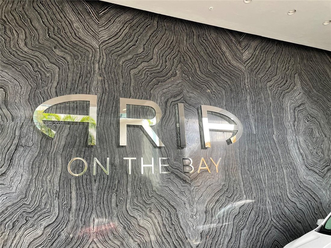 Condo in Miami, Florida, United States 3 - 17520471