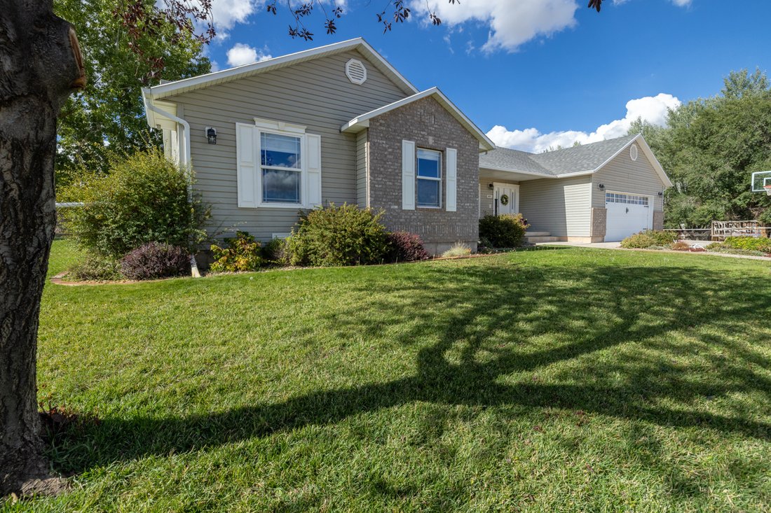 House in Neola, Utah, United States 1 - 17523125